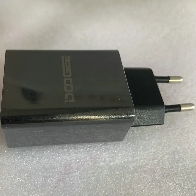 Power Adapter for Doogee V20 P - Travel Accessories Inc avis et prix